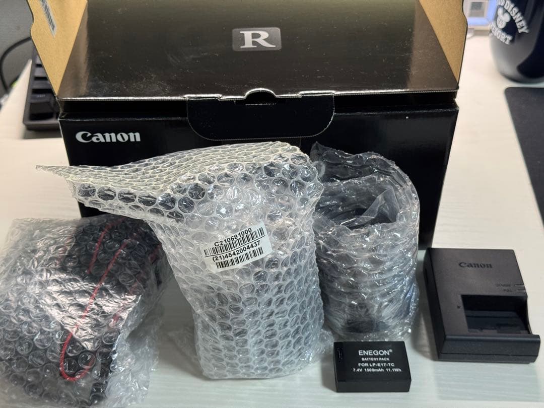 デジタルカメラ Canon EOS R50 + 18-150mm + 18-45mm