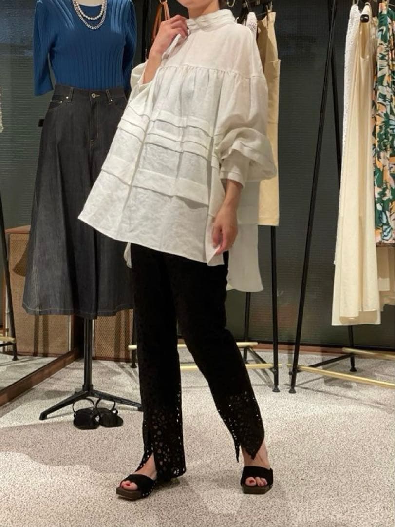 VERMEIL par iena リネン100ランダムタックフェミニンブラウス