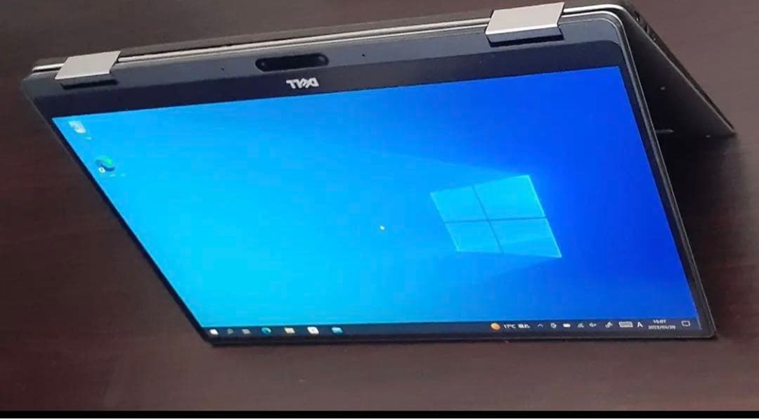 Dell XPS 9365 2-in-1ノートパソコン Core i5-7Y54