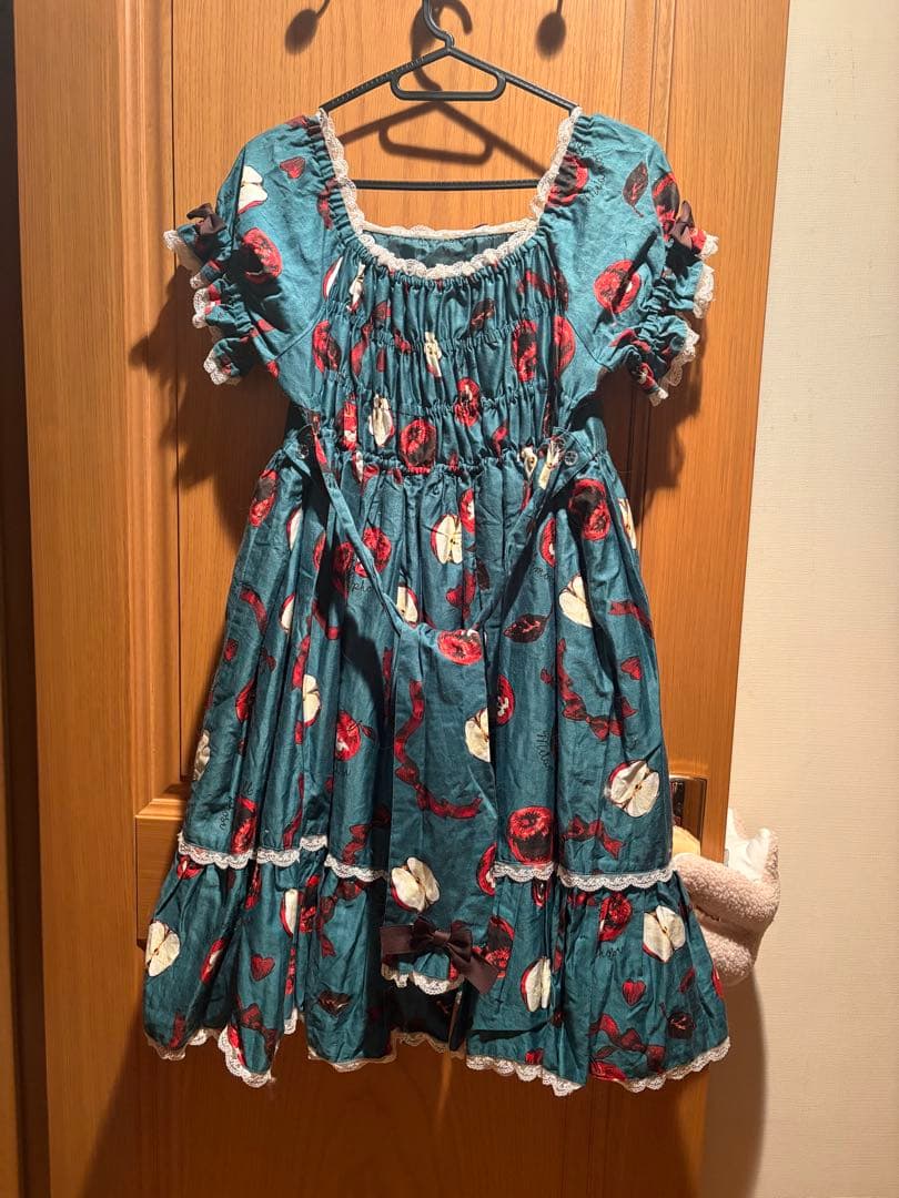 M*y様 morphoseワンピース　りんご柄　髪飾りセット