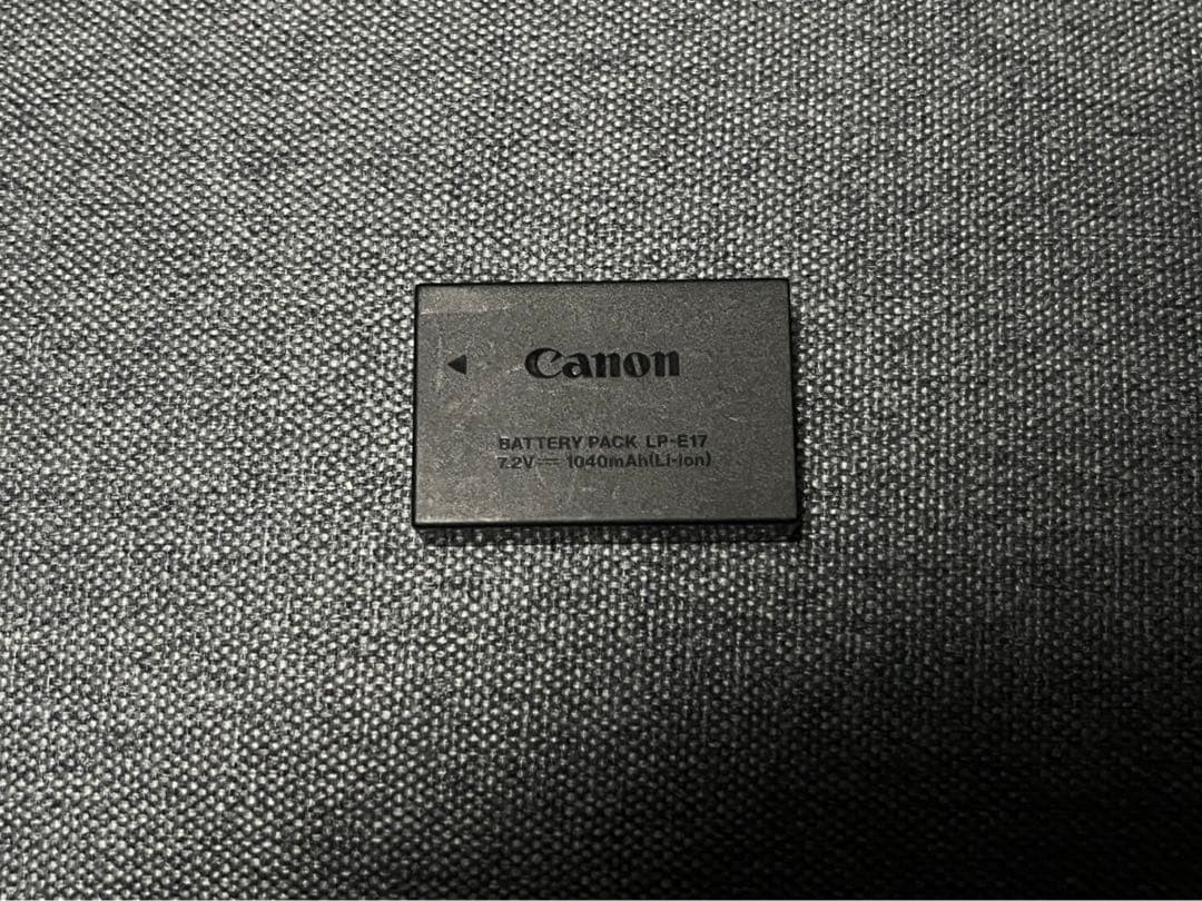 レンズ付‼️Canon EOS M5 ミラーレス一眼カメラ