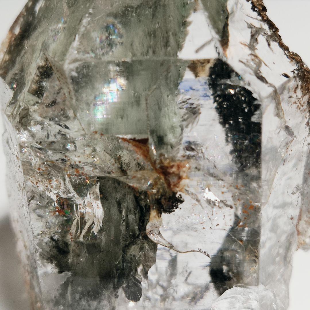 パワーストーン　天然石　ガーデンクリスタル　レインボー入り　196g　No117