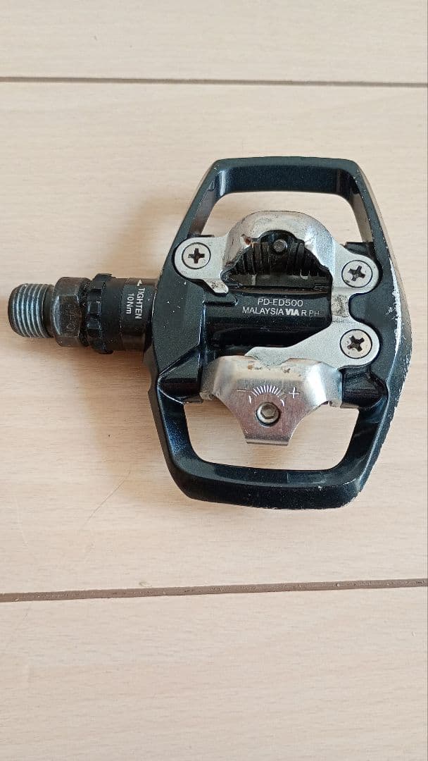 SPDサイクルシューズとSPDビンディングペダル（クリート付）のセット