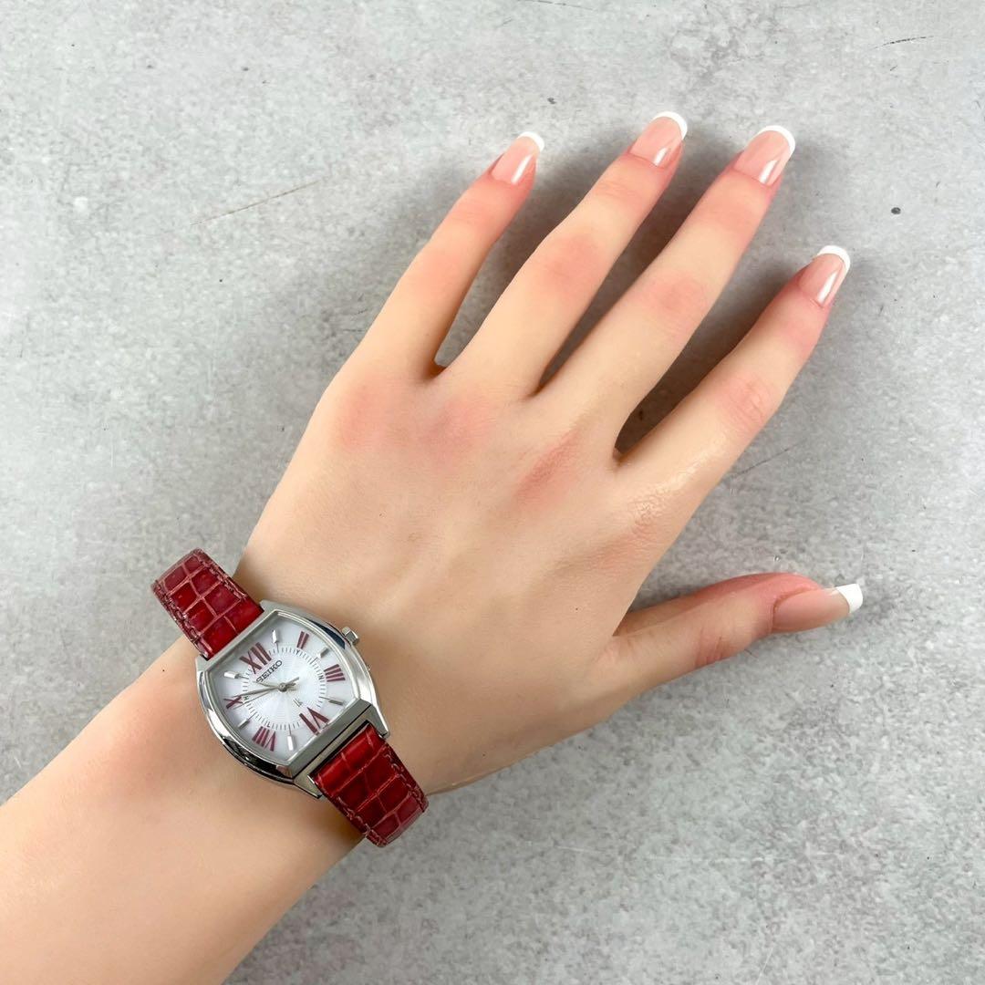 箱付き✨ SEIKO LUKIA クロコダイルレザー 時計 ソーラー 赤 レッド