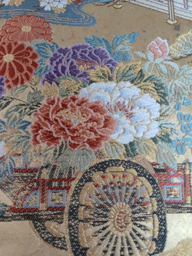 ［お太鼓柄］袋帯　新品未使用品　本金箔　宮中花車文　450cm O-015