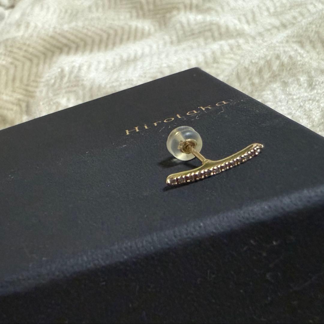 HIROTAKA ヒロタカ GOSSAMER ショートバー ダイヤモンド ピアス
