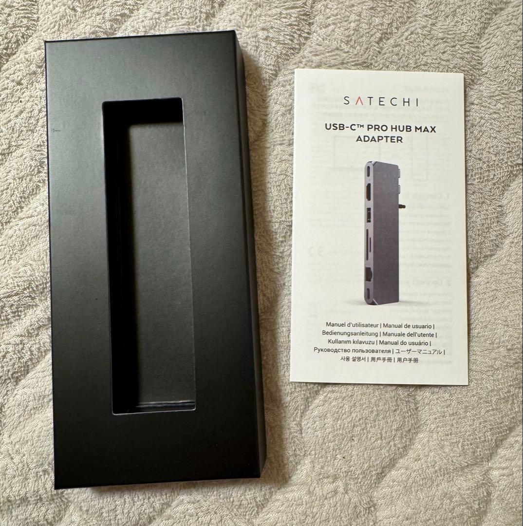 分配器・切替器 Satechi USB-C PRO HUB MAX 8in2