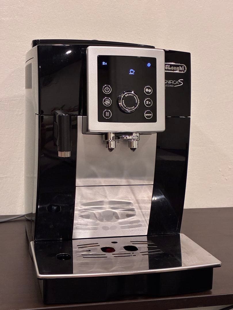 【価格変更中】デロンギ 全自動エスプレッソマシン ECAM23260SBN 美品