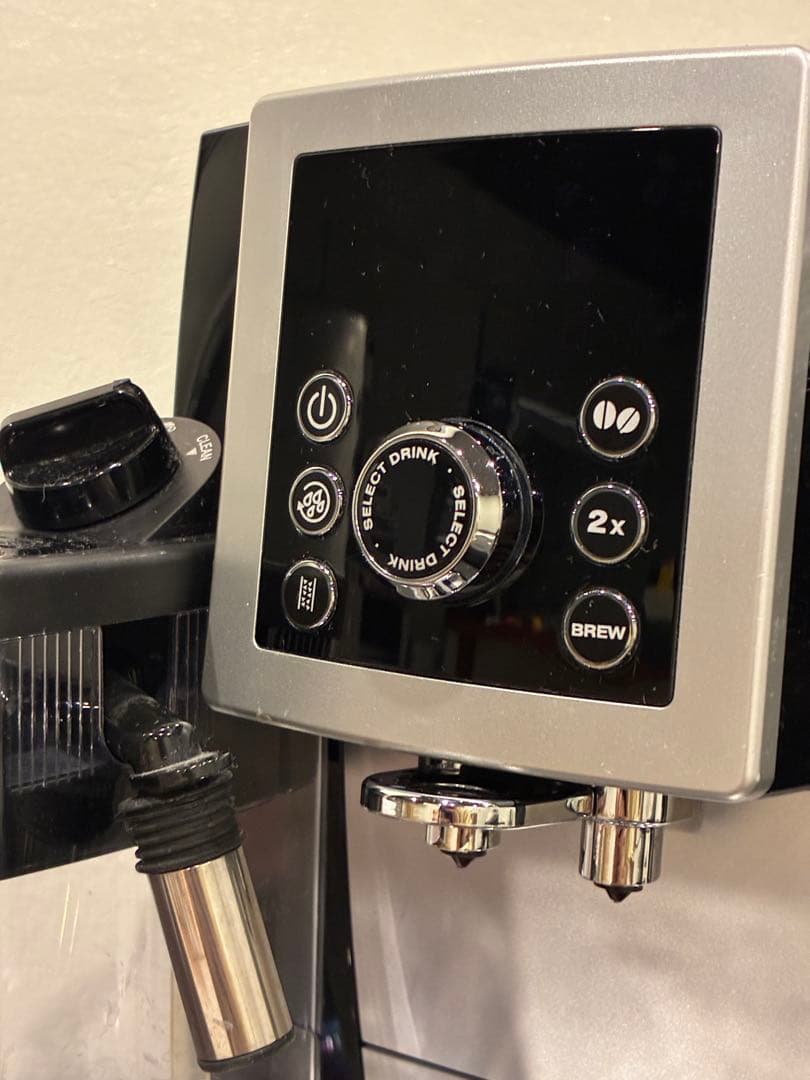 【価格変更中】デロンギ 全自動エスプレッソマシン ECAM23260SBN 美品