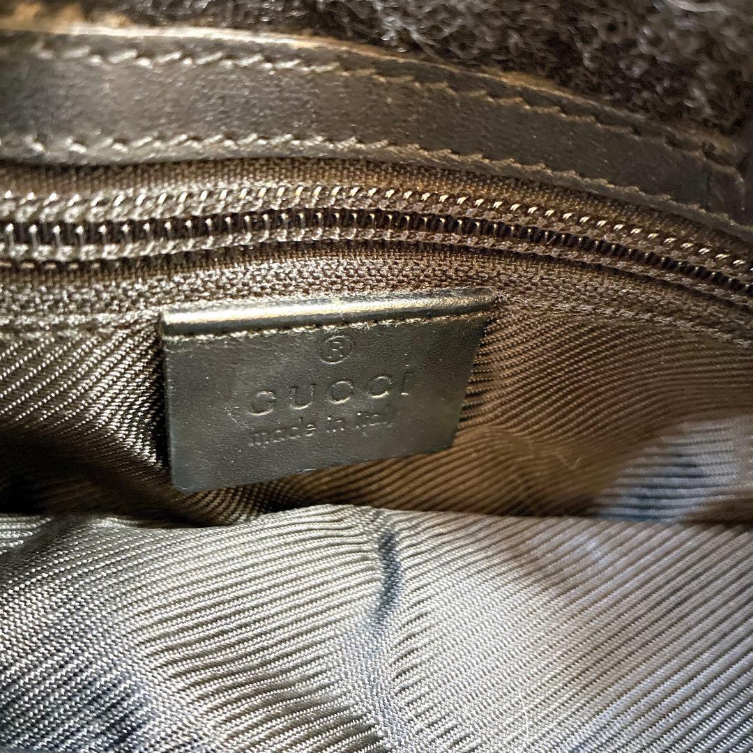 グッチ　サコッシュ　ショルダーバッグ　ナイロン　レザー　黒