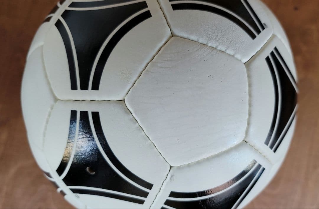 adidas タンゴ  Plate ミニサインボール付！