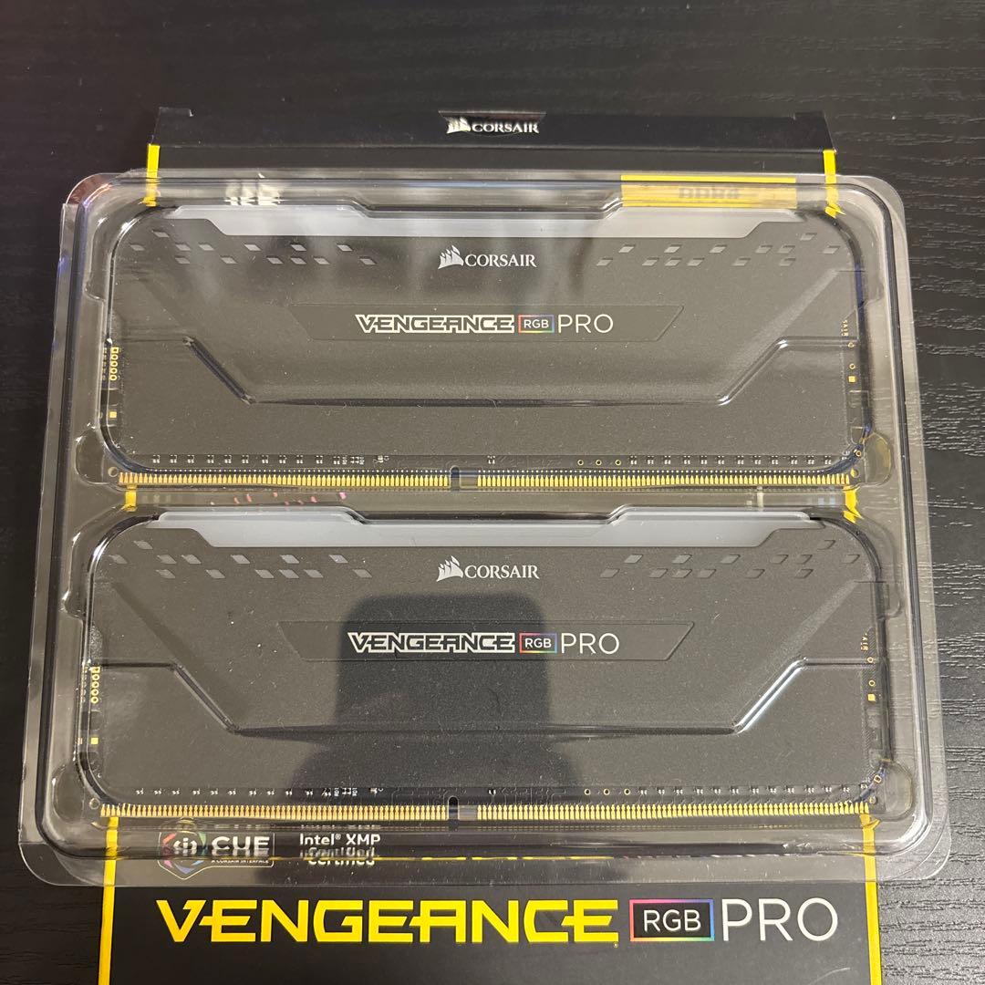 メモリー CORSAIR VENGEANCE RGB PRO DDR4 16GB