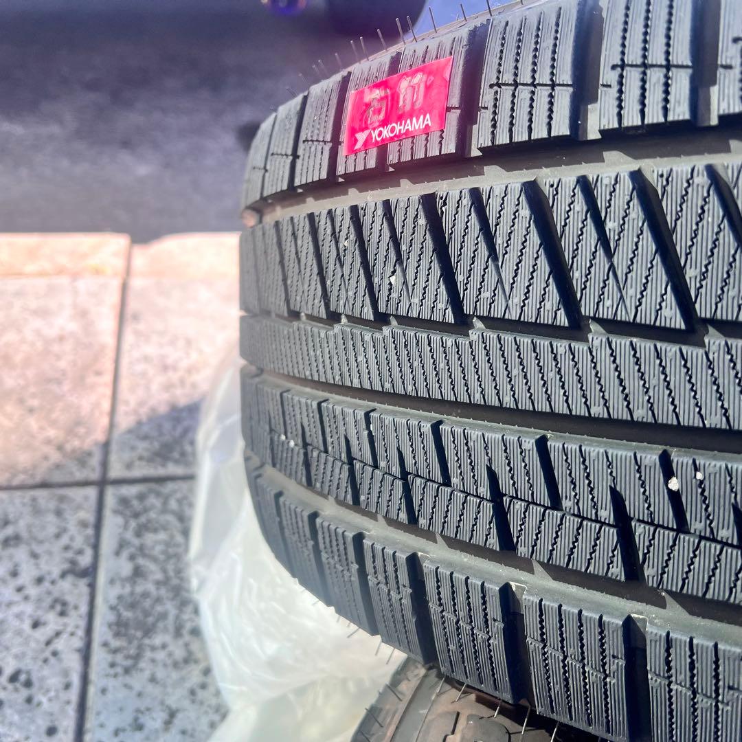 【ほぼ新品】スタッドレス 225/55R17 90スープラ BMW5系 引取限定