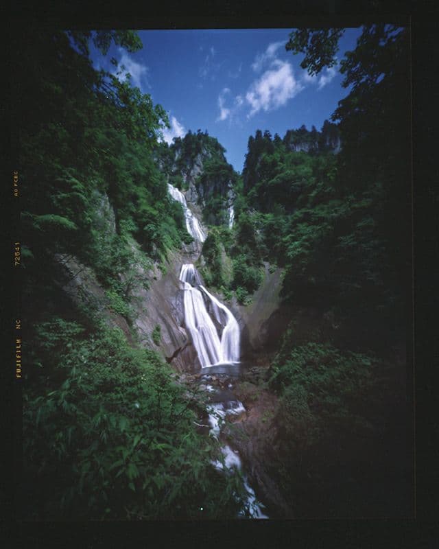 ★ ハンドメイド 木製4×5用 ピンホールカメラ