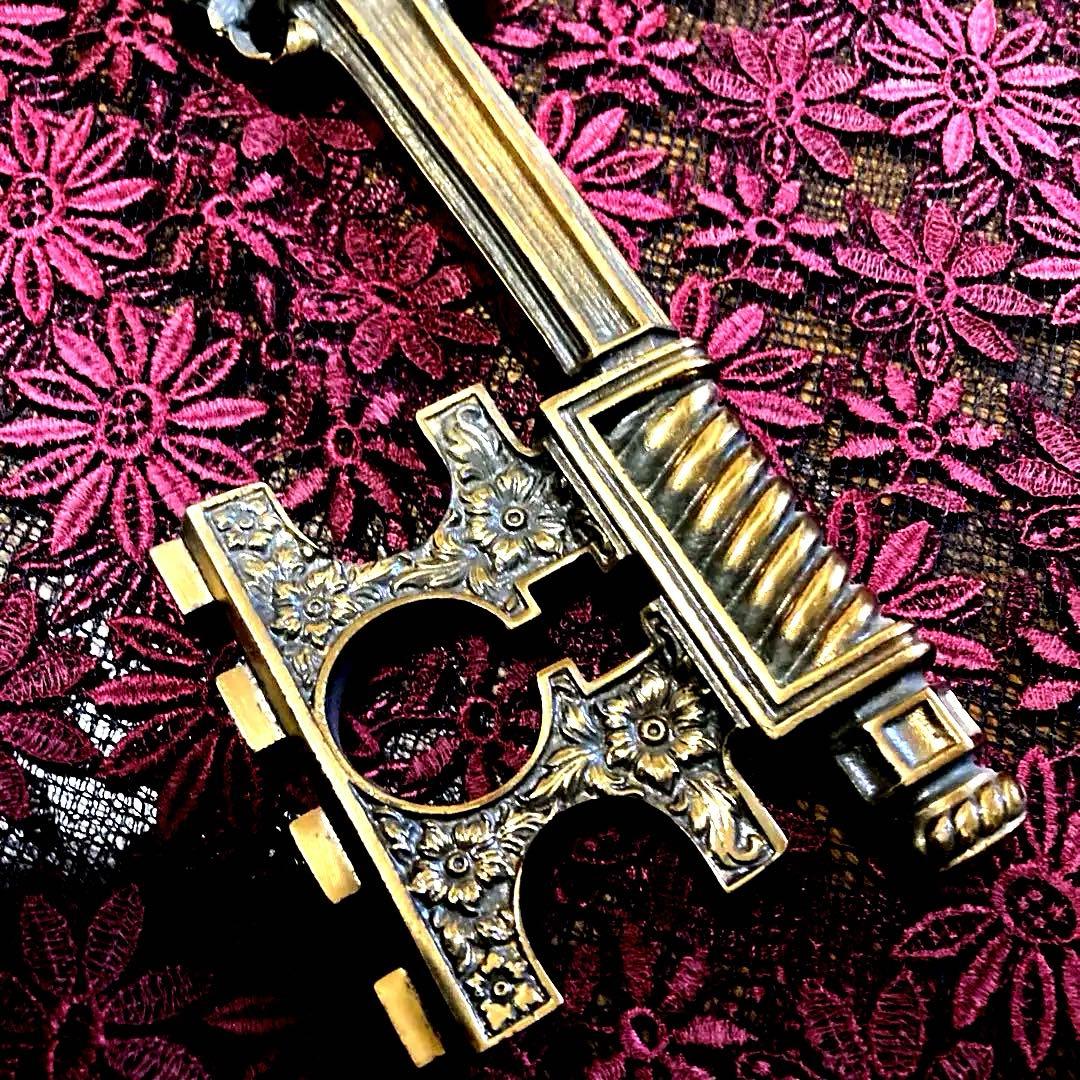 超特大　真鍮製　鍵型壁飾り　アメリカ製60's ヴィンテージ　希少品