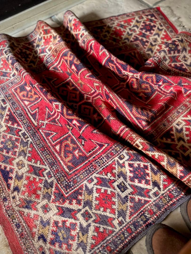 トライバルラグ　ヴィンテージラグ　コーカサスラグ　クルド族　プリミティブアート