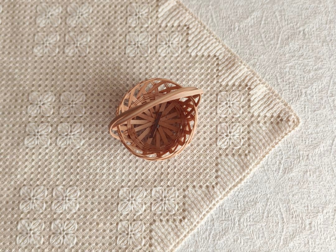 【mkuさま】 small basket ❀ 飴色のステキな バスケット