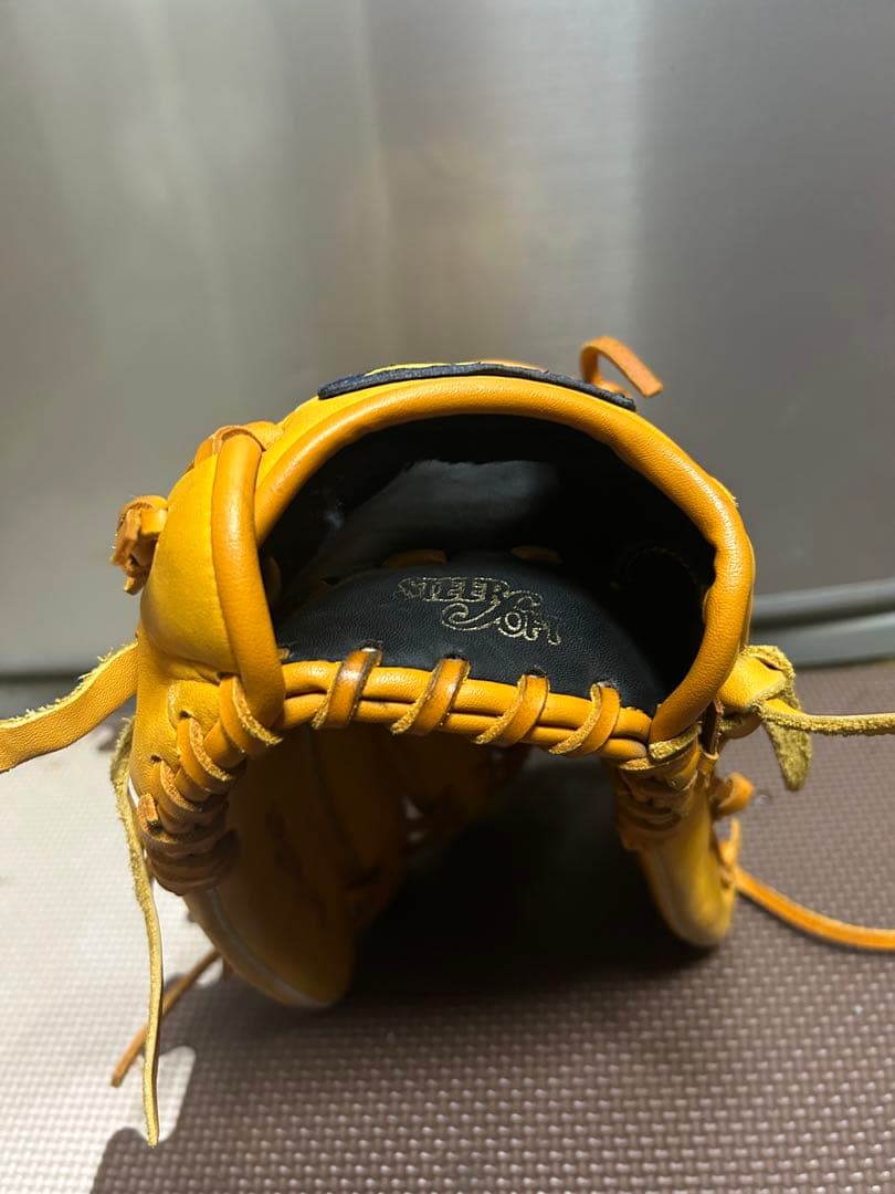 Mizuno プロフェッショナル イエロー グローブ 右投げ用
