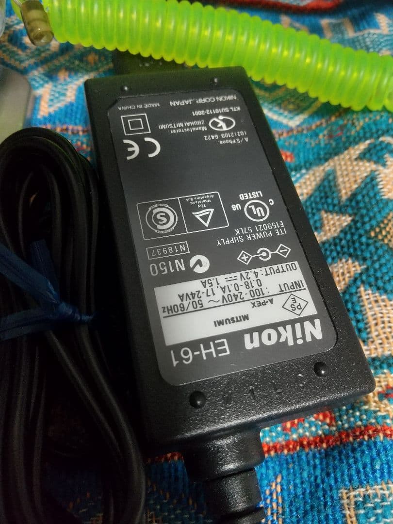 ニコン COOLPIX SQ 元箱、バッテリー3個付き