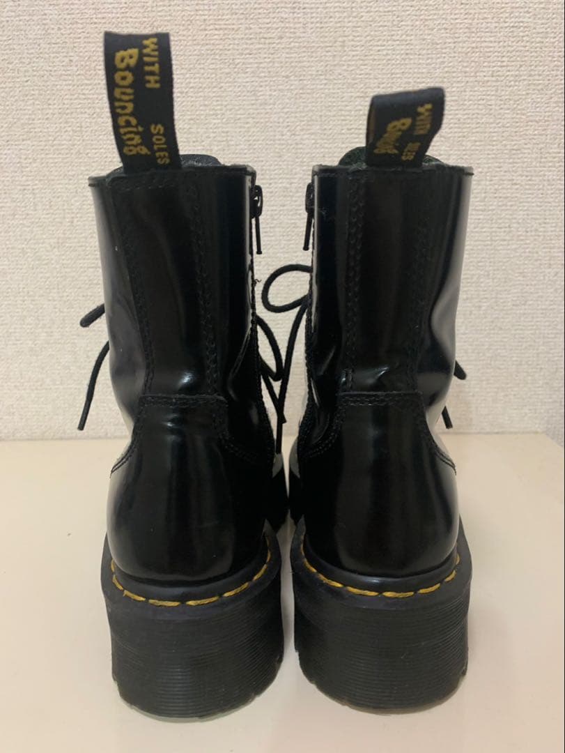 靴 Dr. Martens