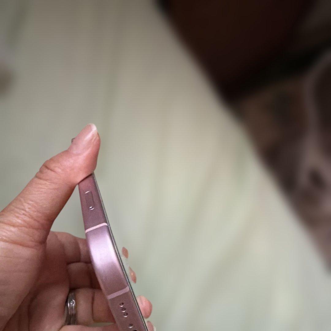 Apple iPhone 15ピンク 美品 箱 充電コード付き