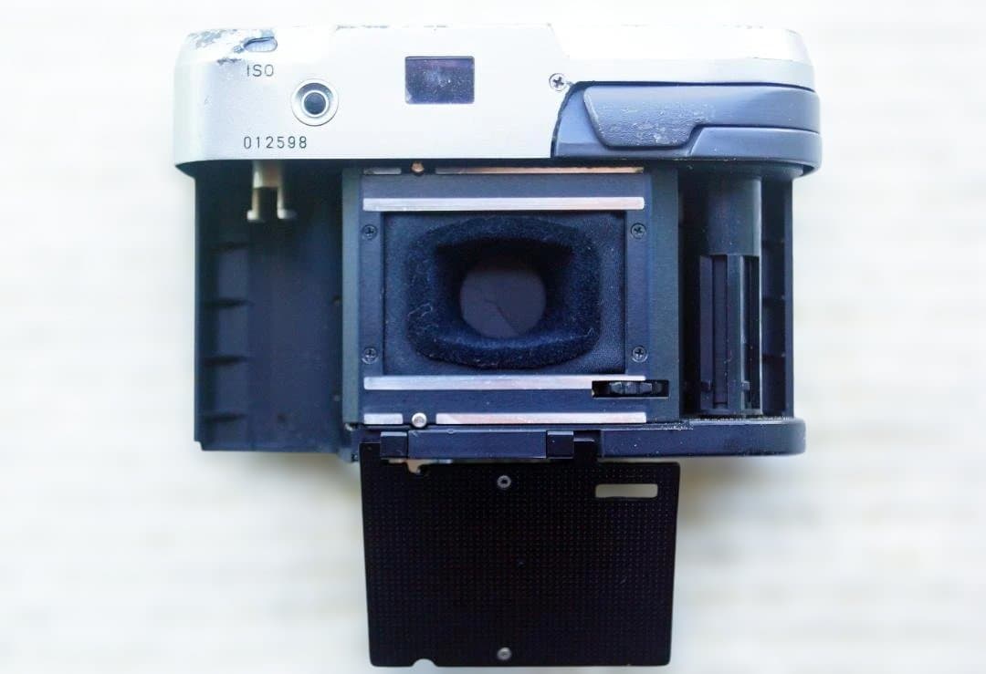 【ジャンク】初代 CONTAX T 35mmフィルムカメラ【ストロボ付き】