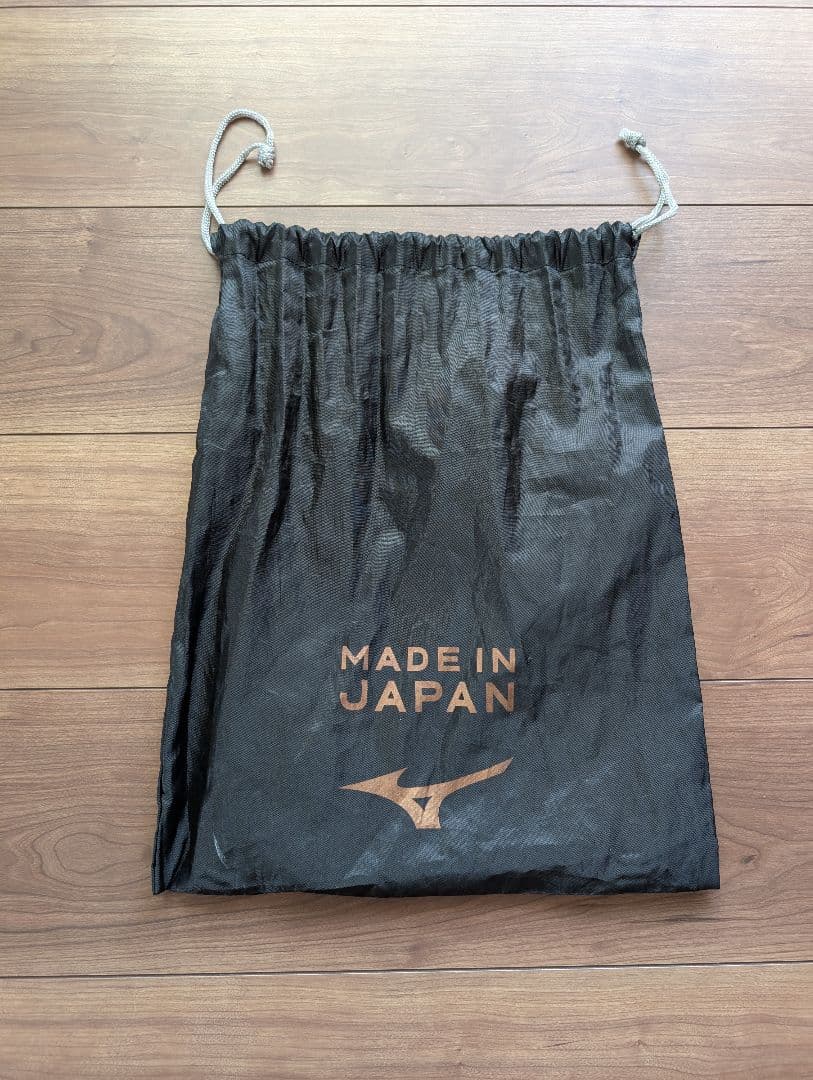 モレリアネオ4βジャパン　23.5cm