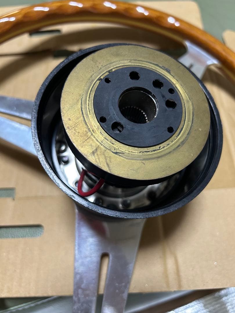 NARDI TOKYOホーンボタン付きウッドステアリング直径36.5cmボス付き