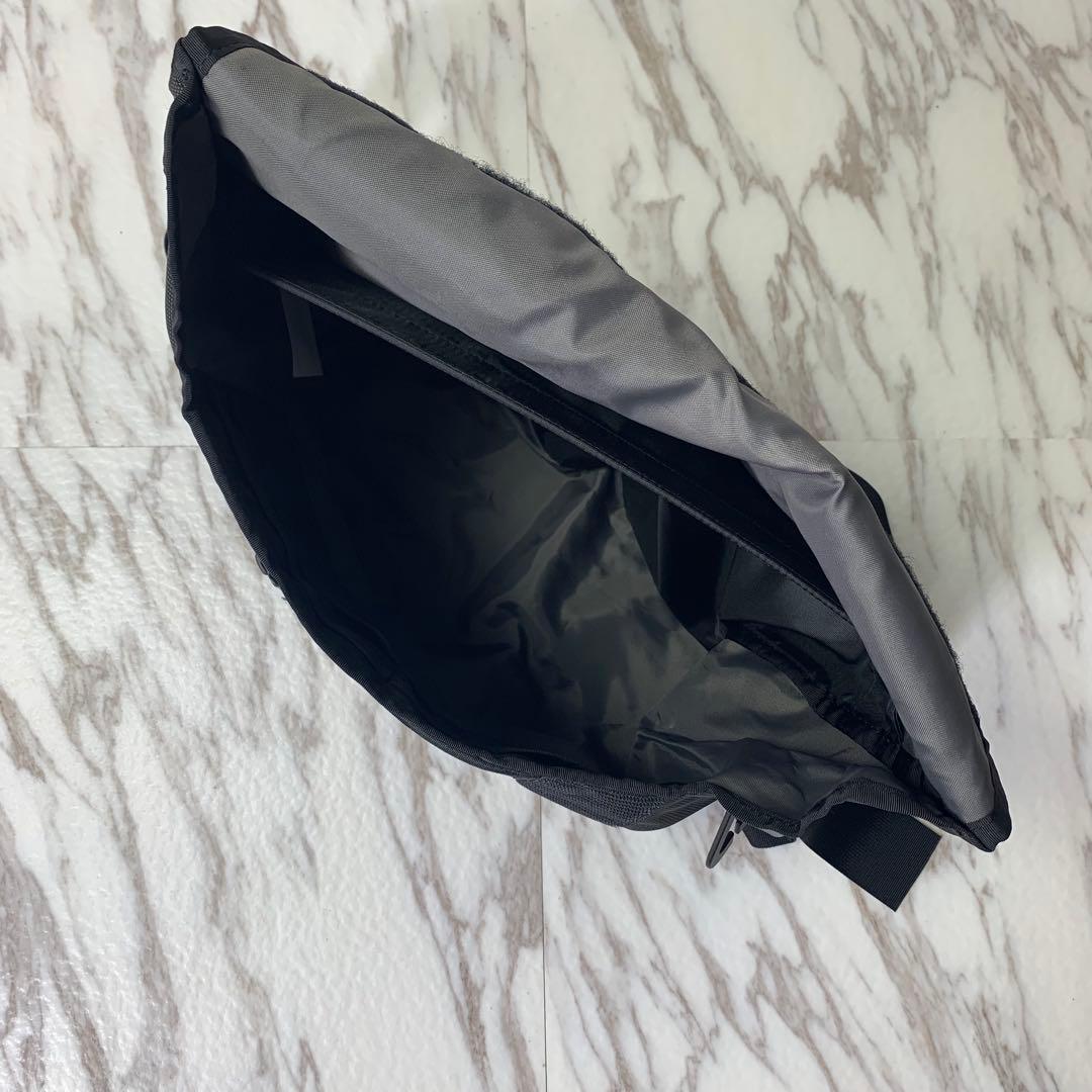 美品 TIMBUK2 メッセンジャーバッグ S ブラック オレンジ 渦巻き刺繍