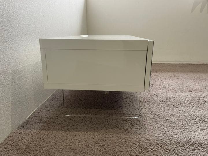 テレビボード　幅1200   アクリル脚