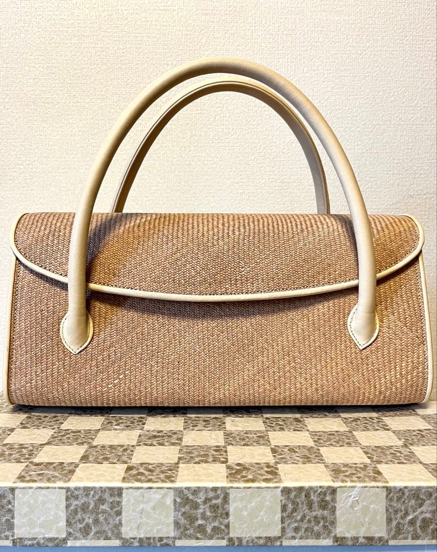 本パナマ ベージュ ハンドバッグ ボックス型　神田胡蝶