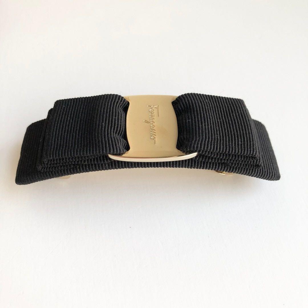 新品保管✨フェラガモ バレッタ ヴァラリボン ブラック ゴールド