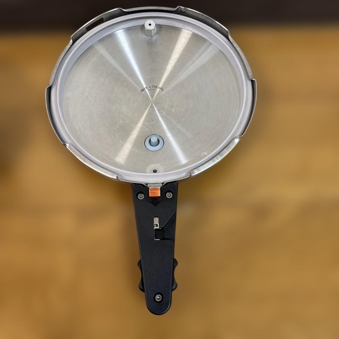 WMF (ヴェーエムエフ) パーフェクトS 圧力鍋 4.5L ドイツ製 レシピ本