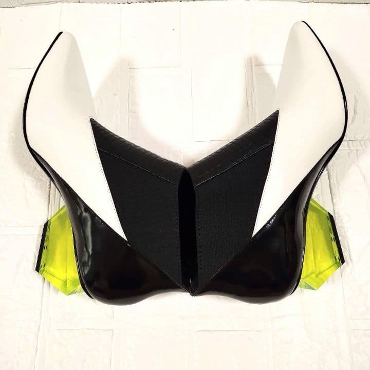 美品 UNITED NUDE ブーツ ダイヤ型ヒール サイズ25.5 完売品