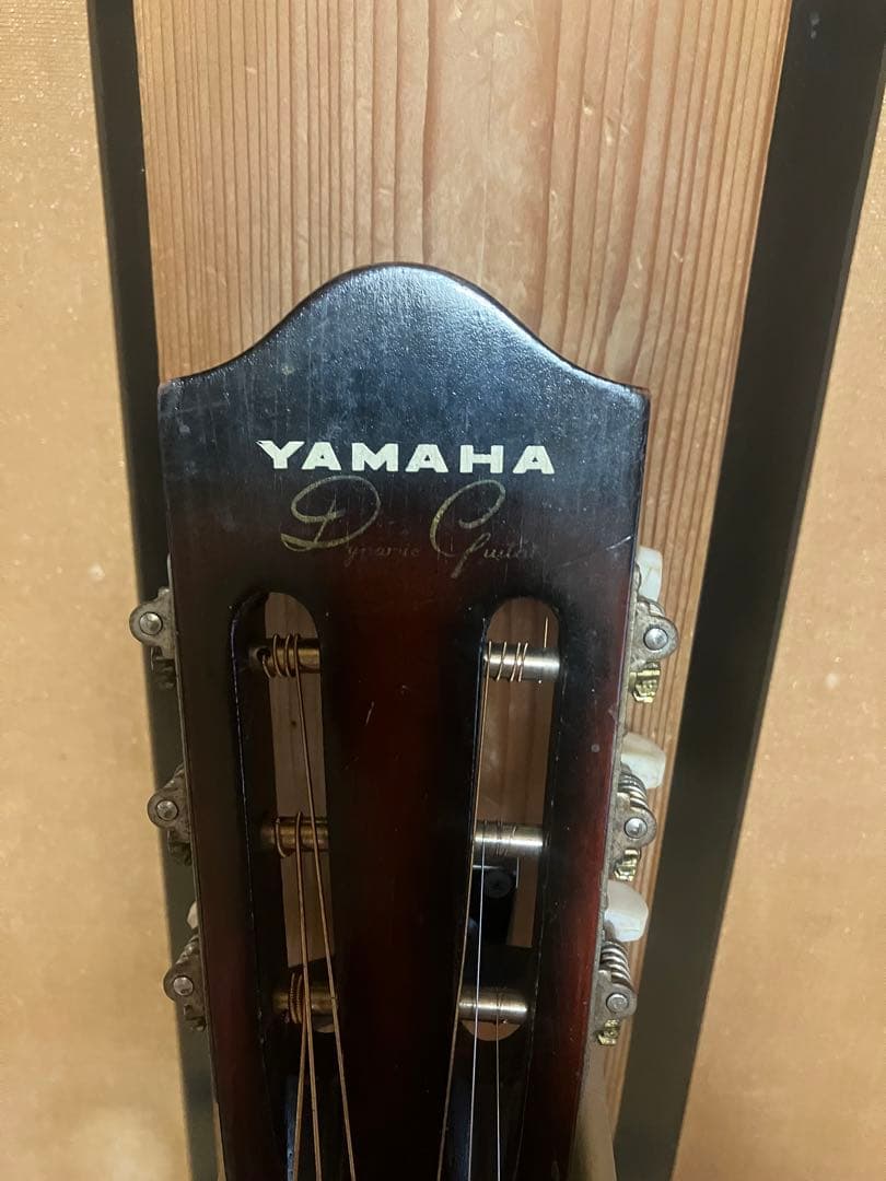 ヤマハ　ダイナミックギター　no.4