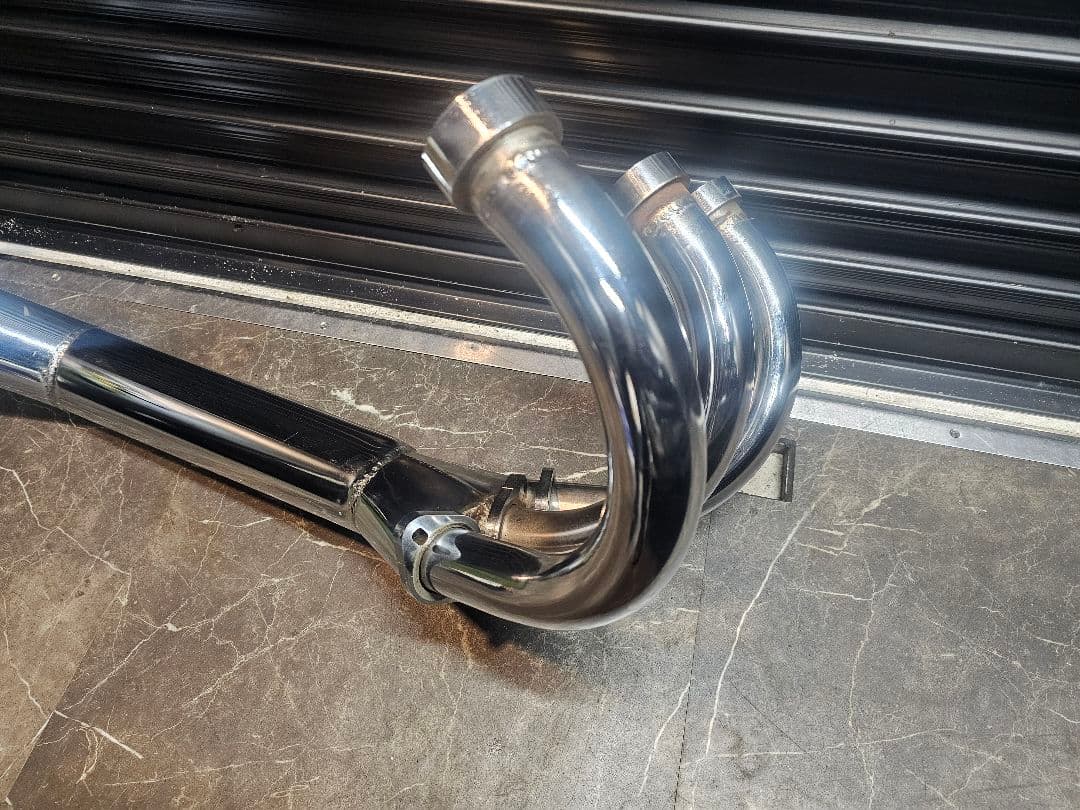 ☆ りゅう　☆　GT750　集合管マフラー