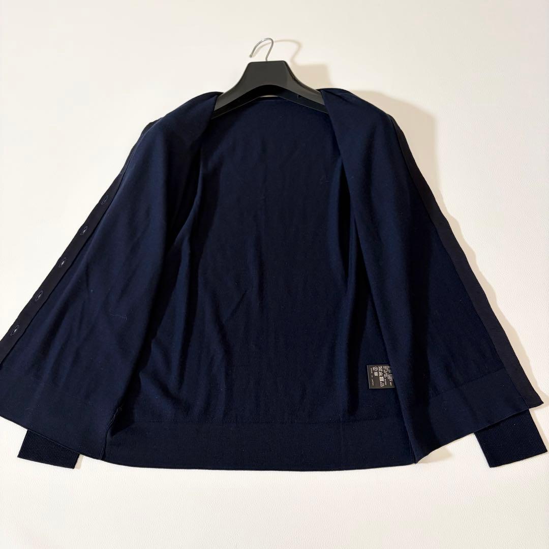 極美品　ミューズドゥーズィエムクラス　カーディガン　金ボタン　クルーネック　紺