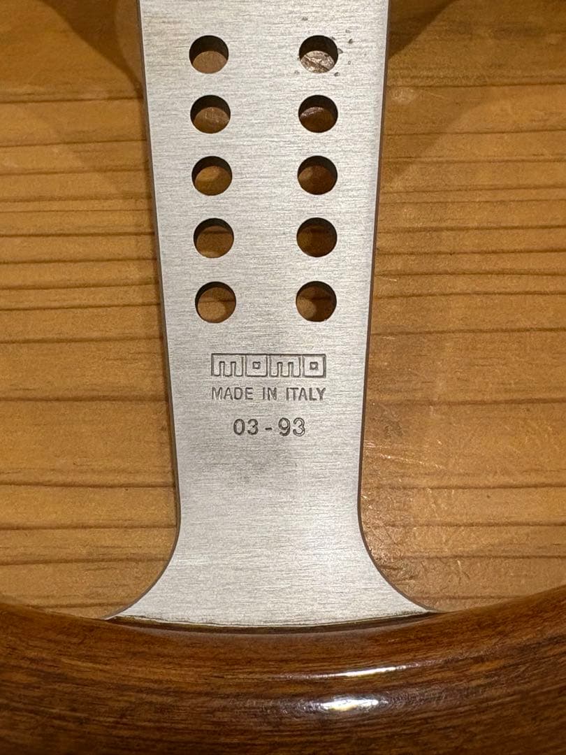 momoステアリング グランプリ35π
