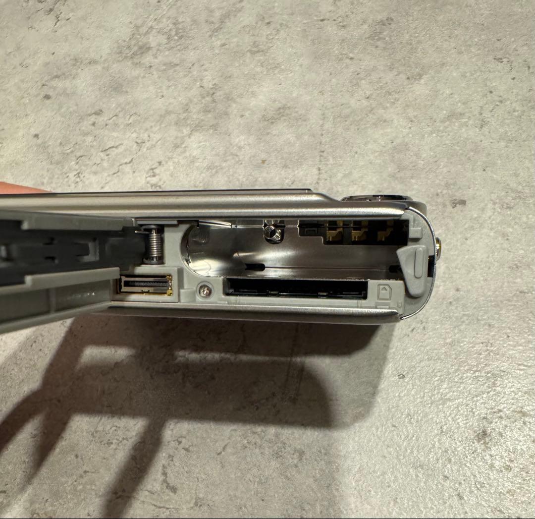 デジタルカメラ CASIO EX-Z1000