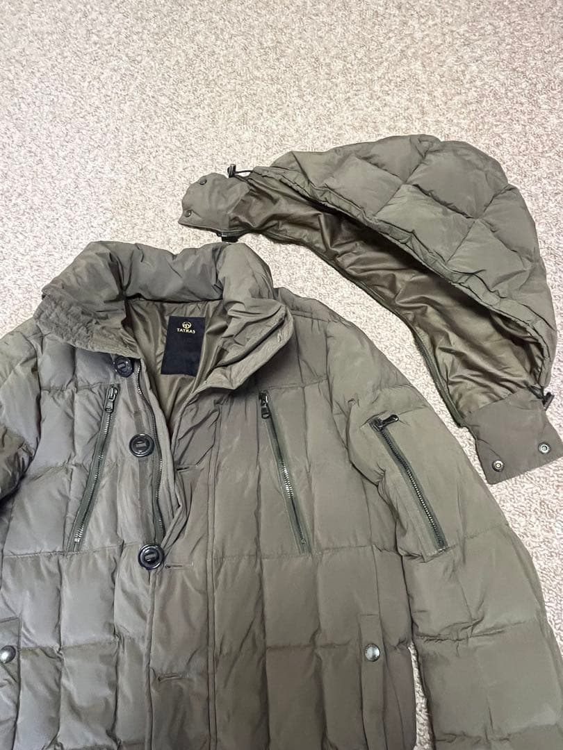 TATRAS オリーブ色 キルティングダウンジャケット