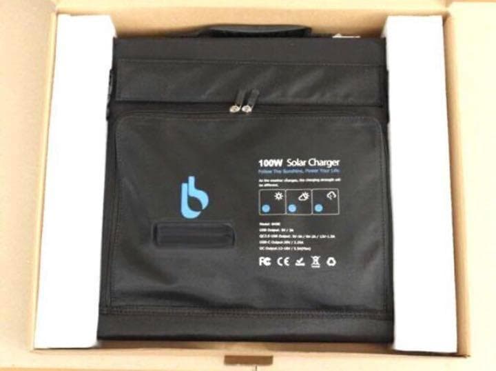 殆どのポータブル電源に併用OK❣100W出力＆パネル5枚搭載♪❤ソーラーパネル