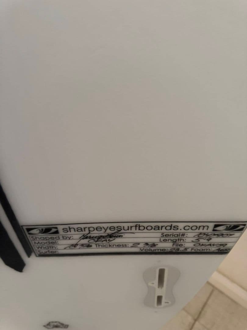 シャープアイサーフボードOKAY長さ5’9幅18.31厚み5.56厚さ23.5L