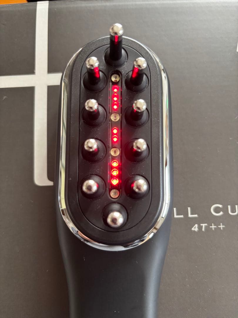 【美品】数回使用　CELL CURE セルキュア4T++ 美顔器