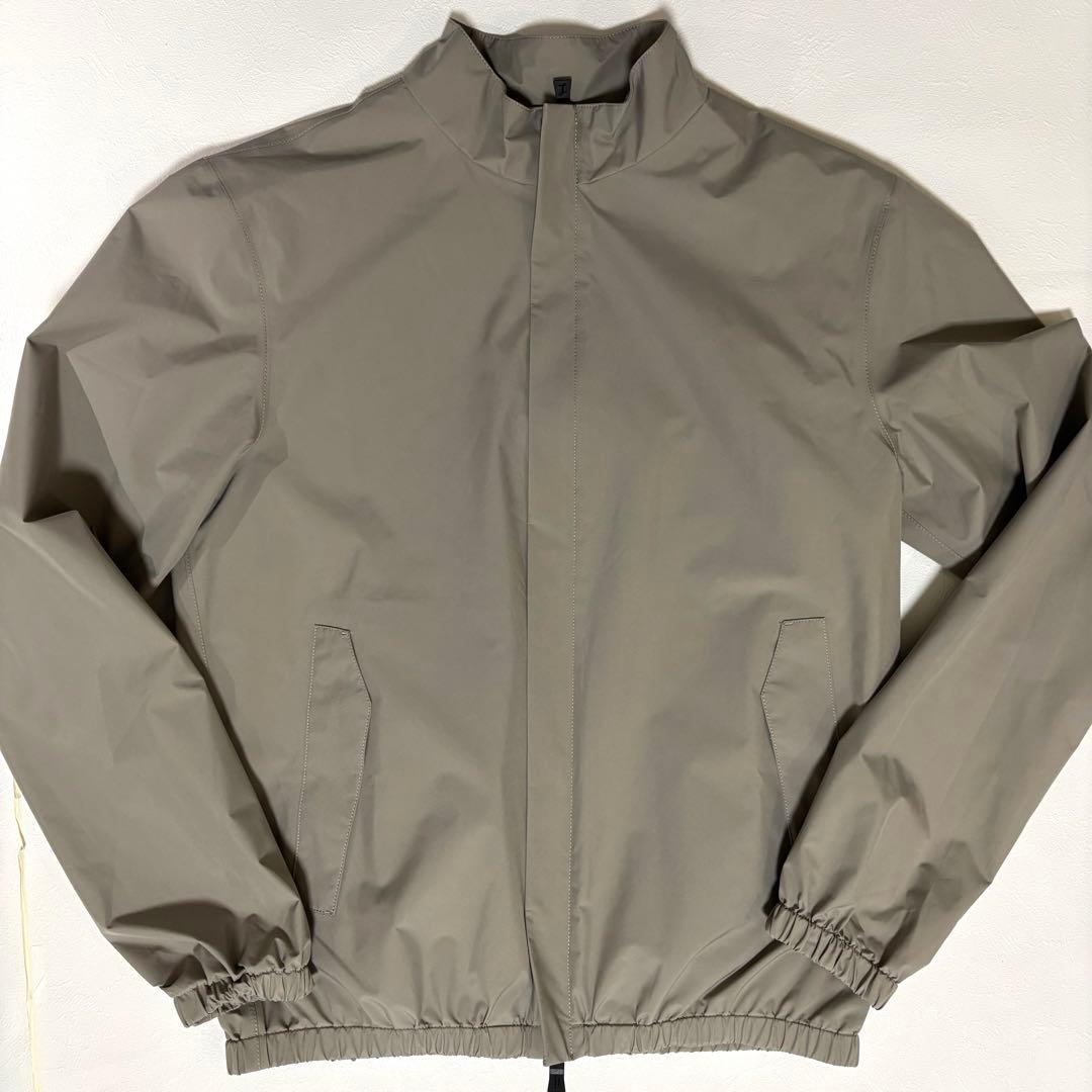 ヘルノ ラミナー ゴアテックスナイロン ジップアップブルゾン グレージュ50春夏