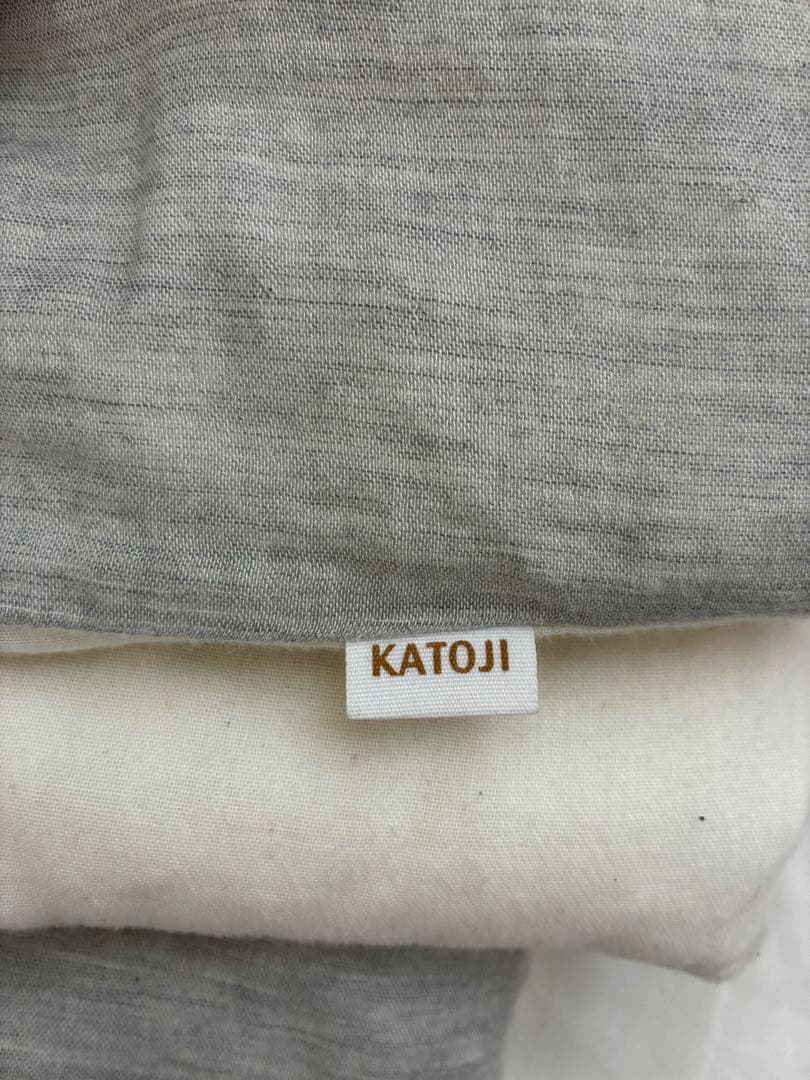 美品カトージ　ベビーベッド　ホワイト　品番02700 マット、ふとん付き