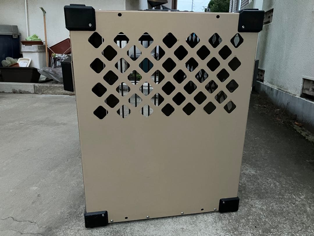 インパクトドッグクレート(ミディアム、300)ー金属製・頑丈