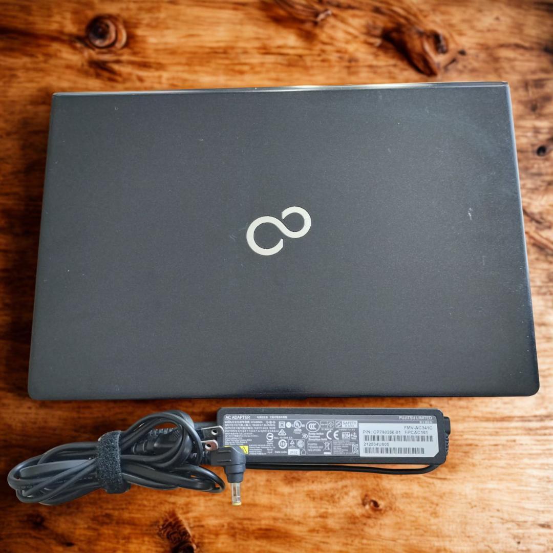 超軽量♥爆速第8世代i5✅8GB/SSD256G/Windows11ノートPC♥