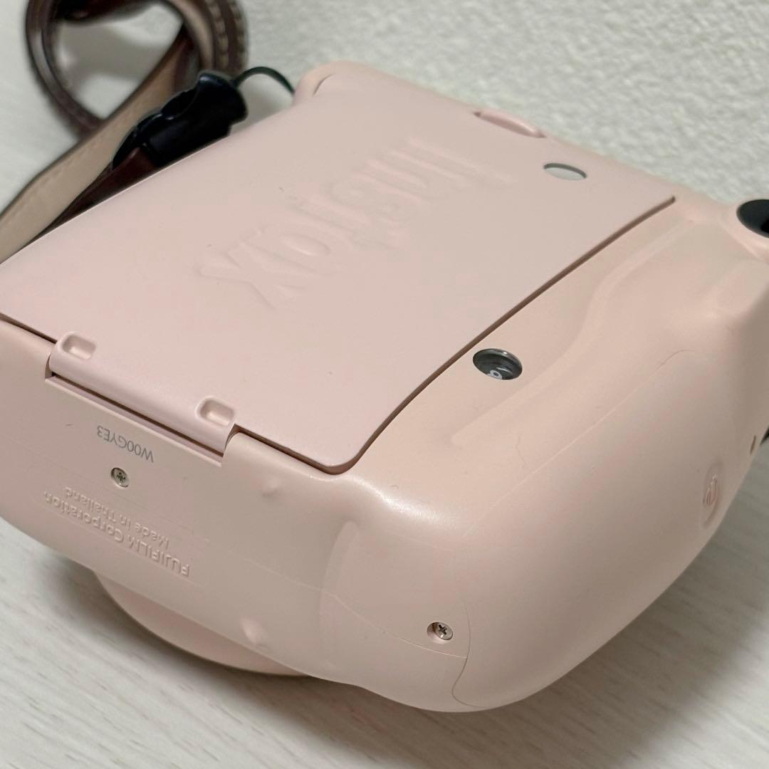 美品 FUJIFILM instax mini11 チェキ ピンク　動作確認済み