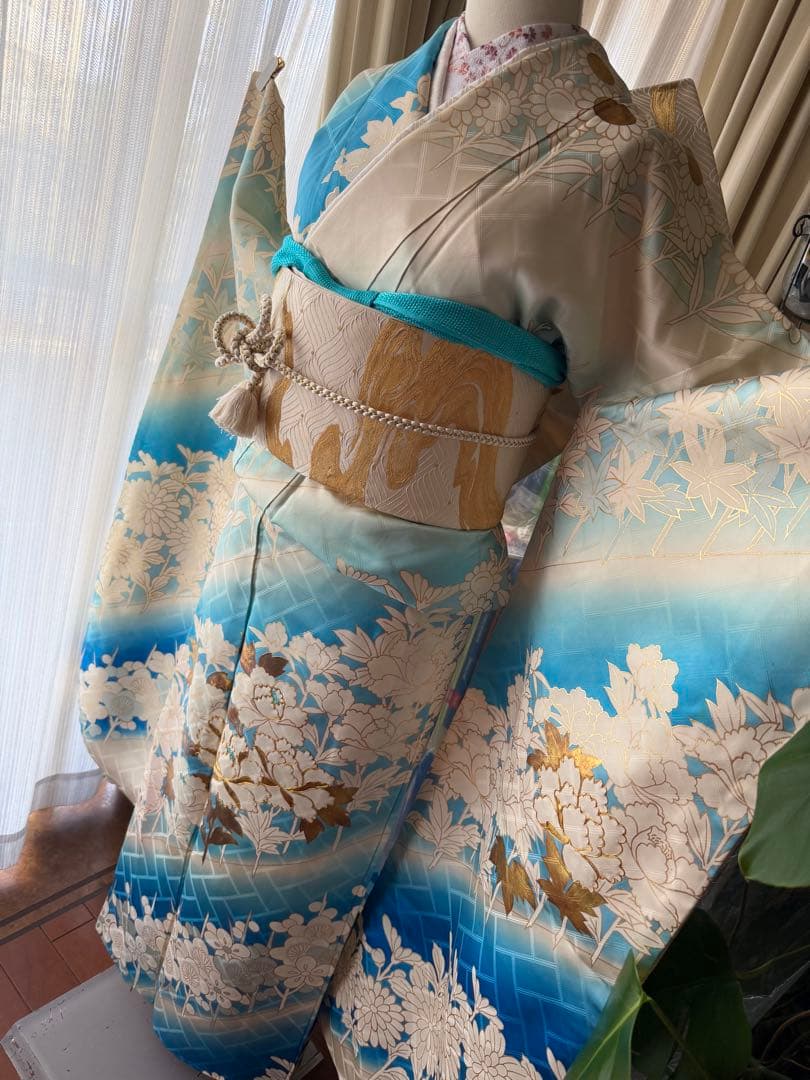 振袖フルセット アイボリー×ブルーグラデ 金箔金駒刺繍