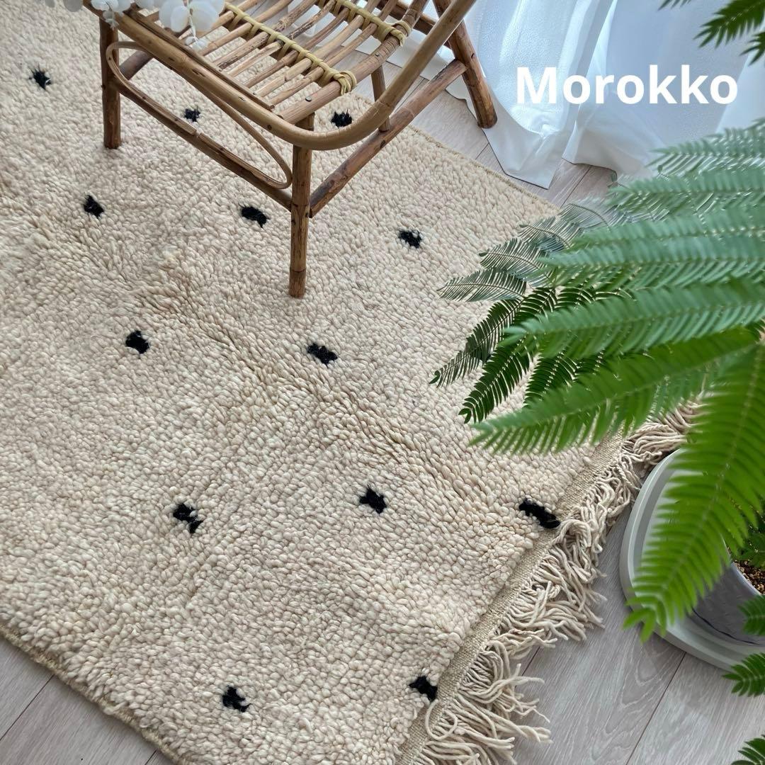 ドット90×142 オフホワイト　ブラック　モロッコラグ　トルコヴィンテージラグ